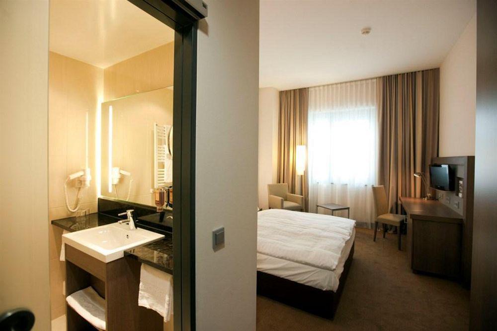 Intercityhotel Маннгейм Екстер'єр фото